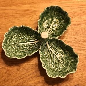 Cabbage Three Leaf Dish